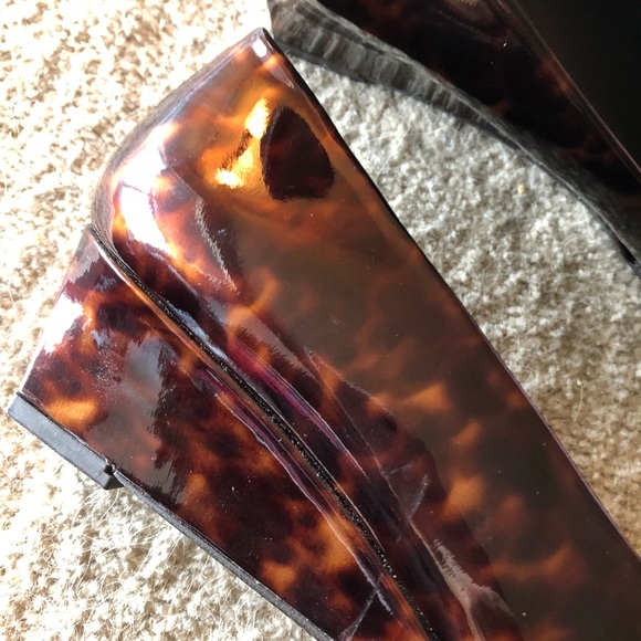 ⭐️2X HP⭐️Stuart Weitzman Semi Wedge Tortoise Shell - Picture 8 of 8